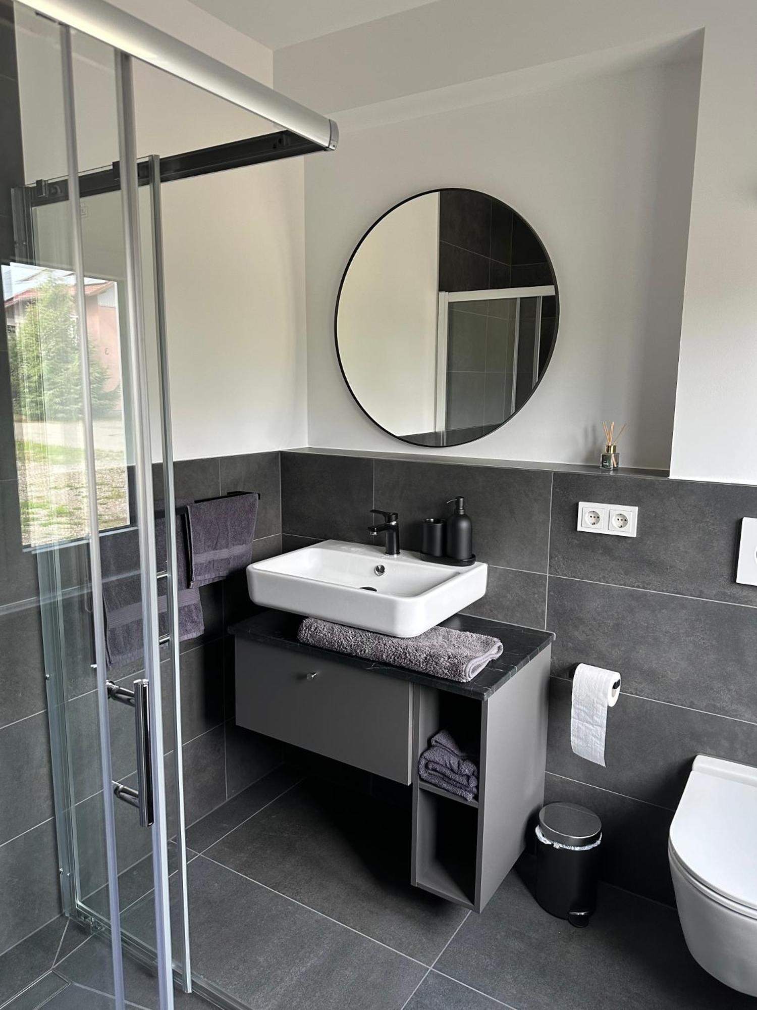 Midami 24H Hotel Self-Checkin Schwanau Ngoại thất bức ảnh