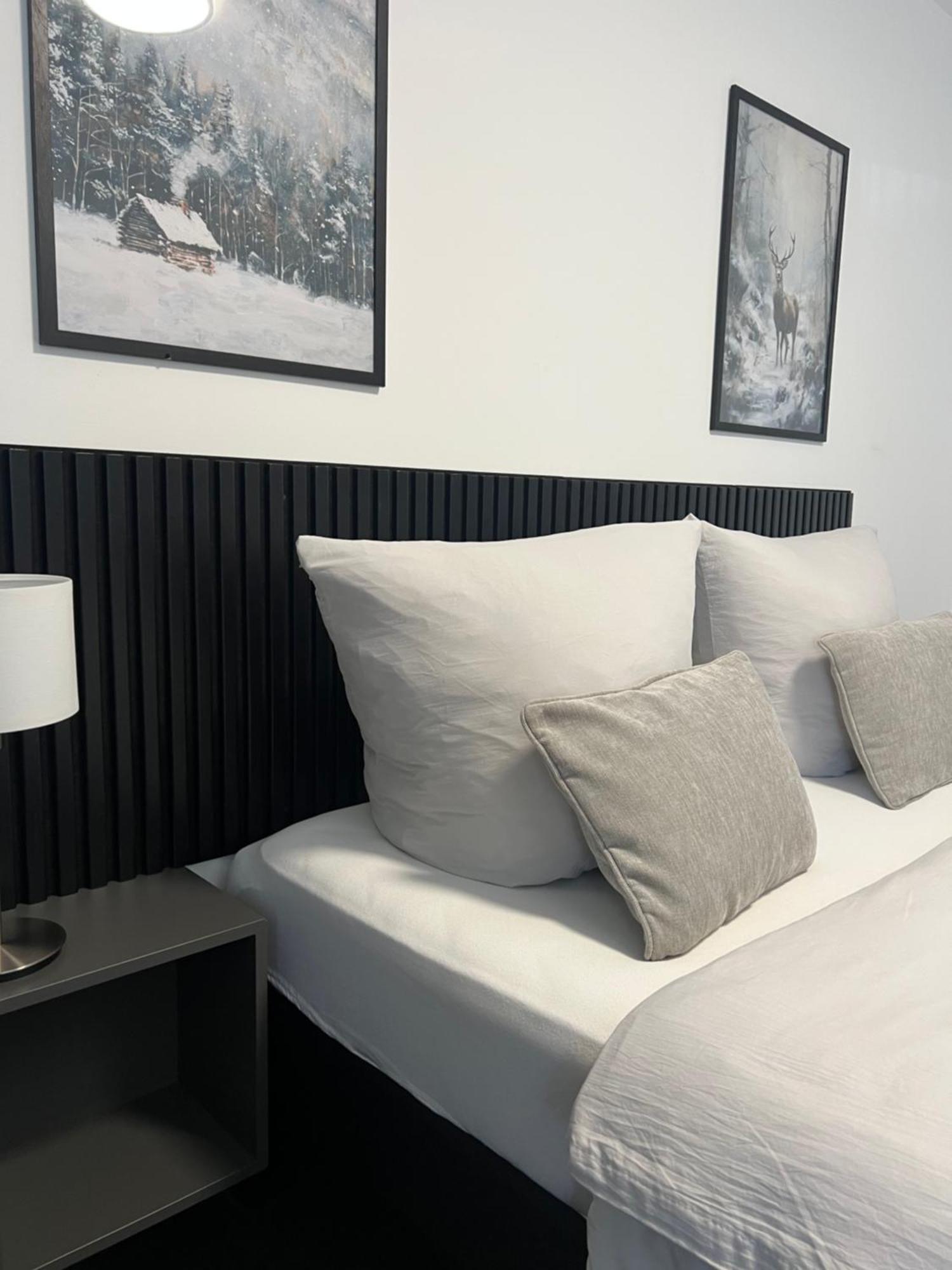 Midami 24H Hotel Self-Checkin Schwanau Ngoại thất bức ảnh